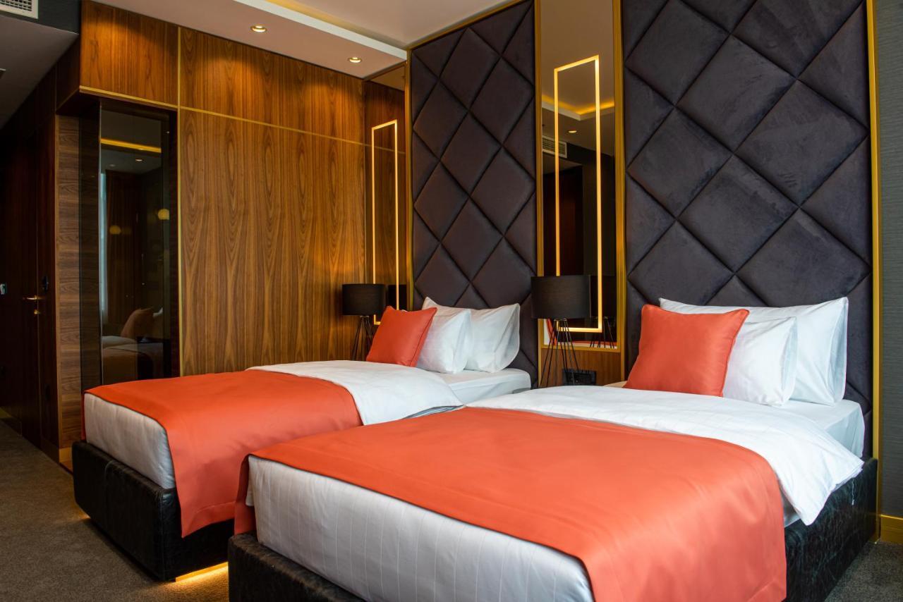 Hotel Pupin Novi Sad Bagian luar foto Deluxe Room